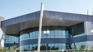 التأمينات تعلن فتح باب التوظيف للنخبة مع شرط عمر 25 عاماً يحد من فرص آلاف المتقدمين